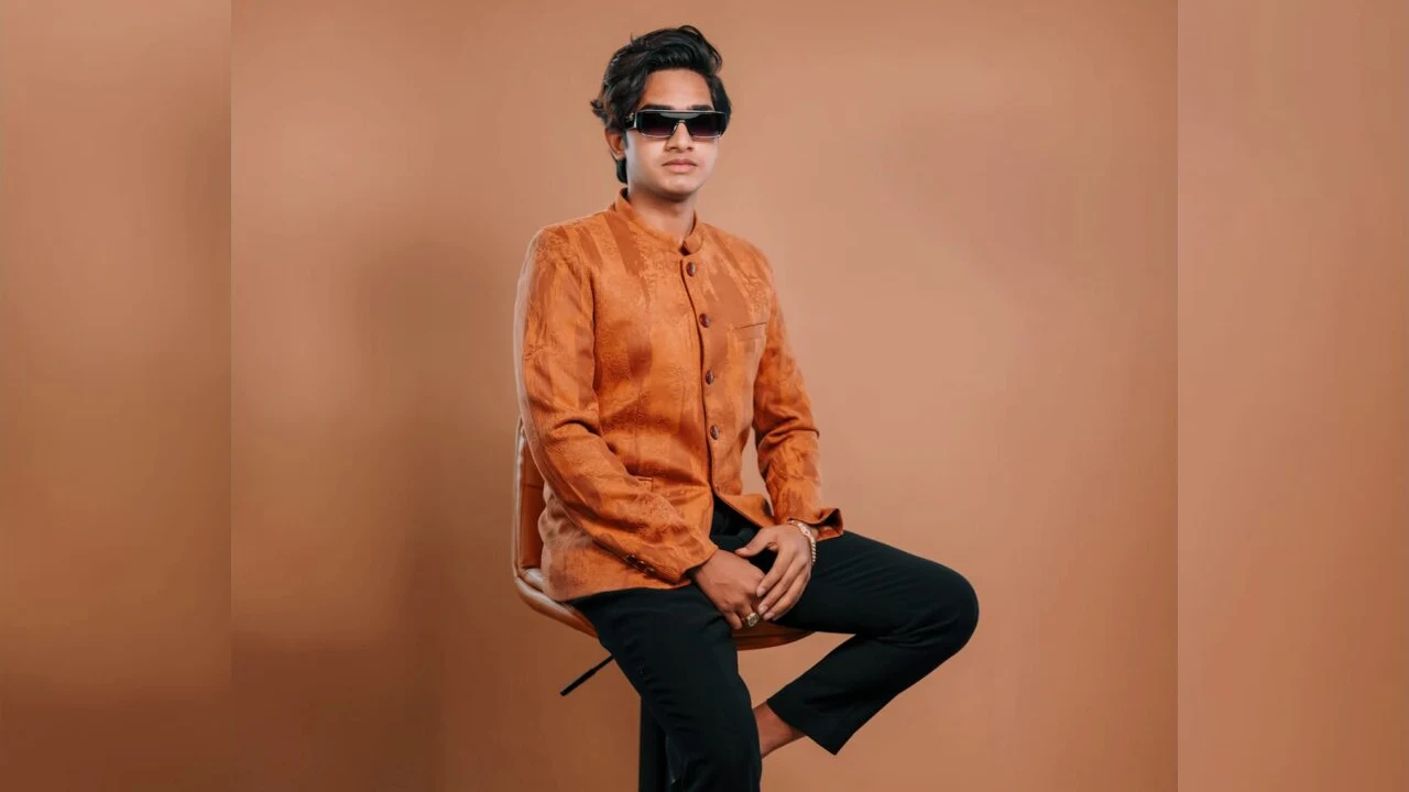 23 Year Old Gufran Ansari Aka GuffuTheRider Is Building His Own Space on YouTube