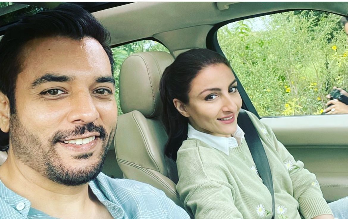 Find out how actor Chaitannya Choudhry did his first kissing scene with Soha Ali Khan in Hush Hush