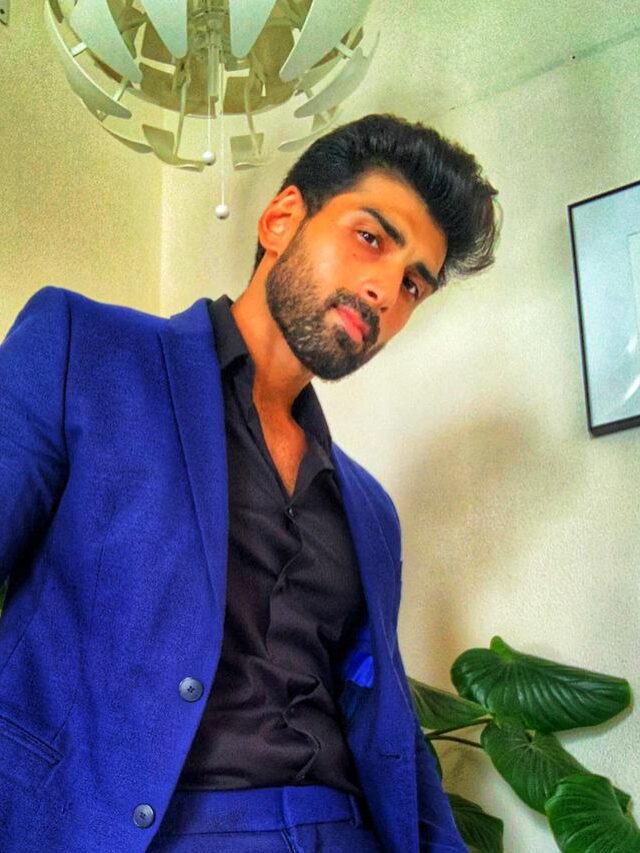 A mythological show definitely requires tons of energy. As they say, heavy is the head that wears the crown: Akshay Dogra