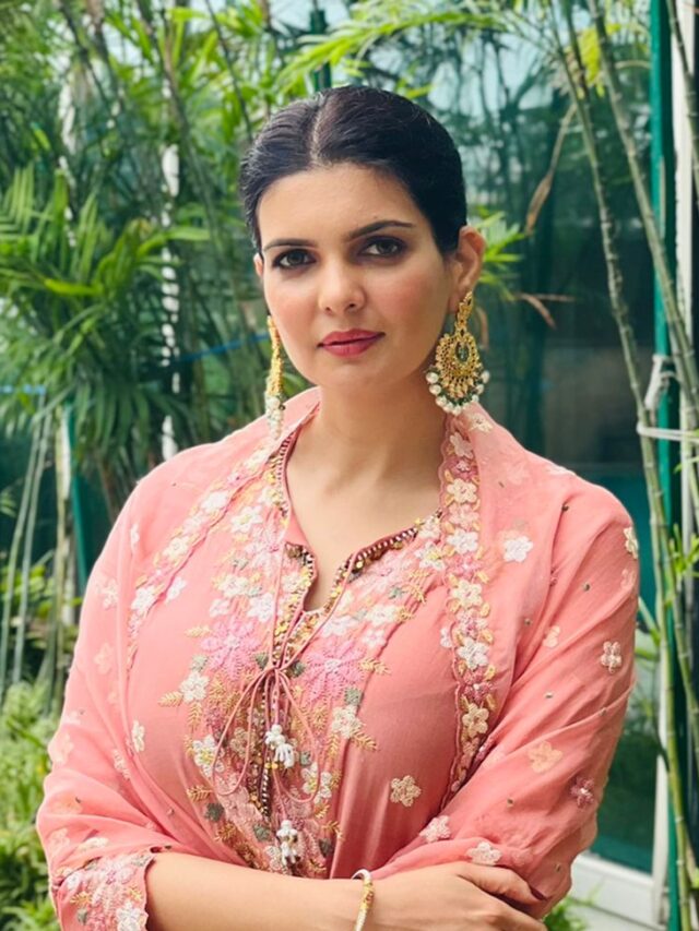 Ihana Dhillon Talks about the transitions in various parts of India on celebrating Navratri