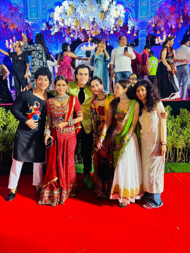 Aneri Vajani Celebrates First Day of Navratri At Falguni Pathak's Garba