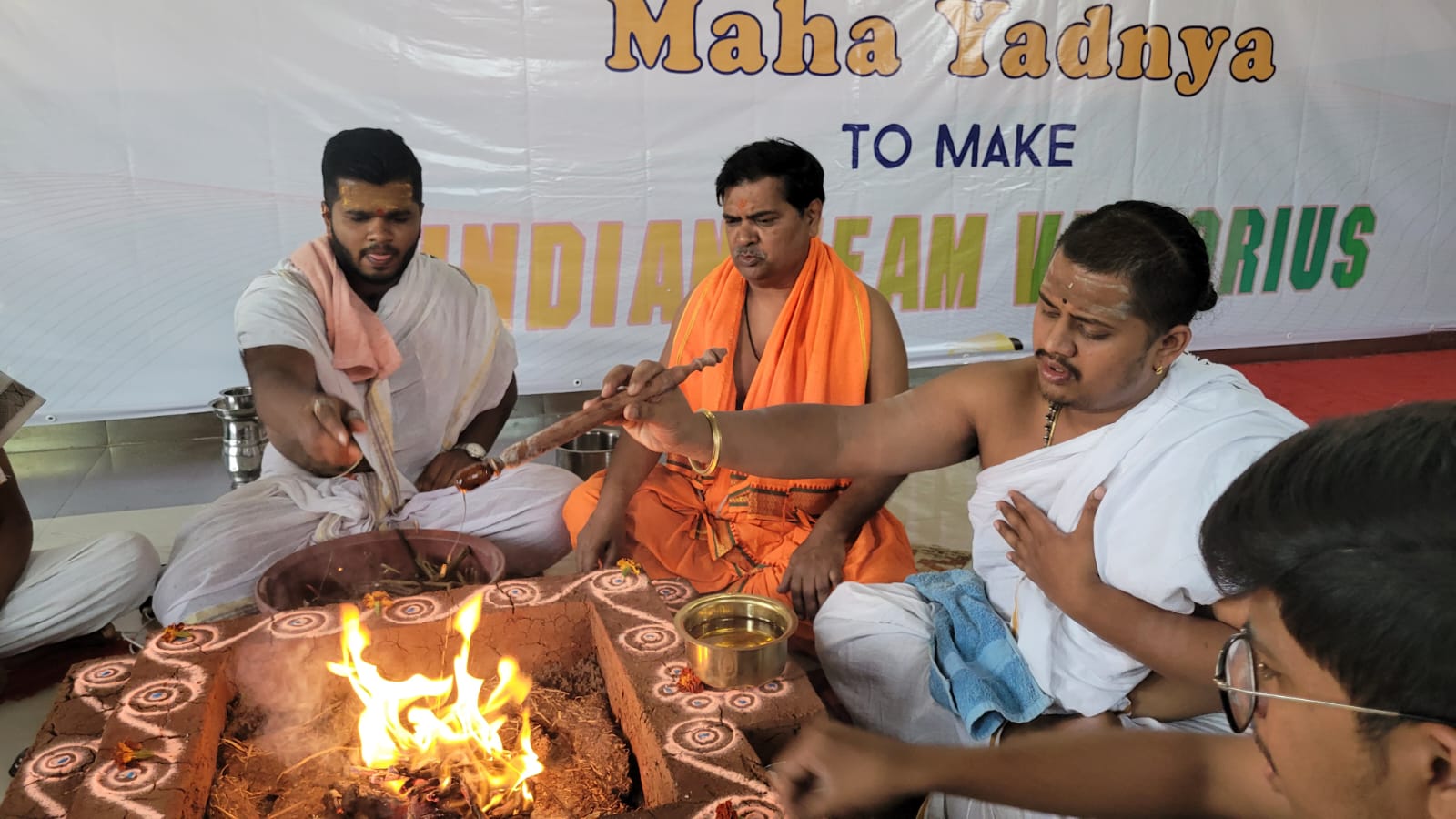 As Virat Kohli lead India to a memorable win vs Pakistan, 101 Yagya’s were performed for Team India across the country by Cheering Squad India Foundation and My OmNamo