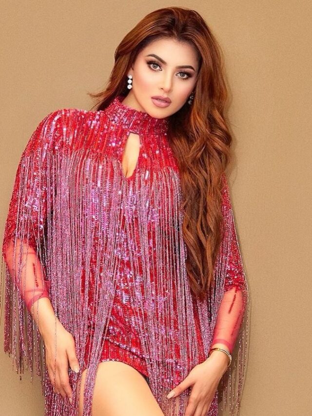 Fans want Urvashi Rautela to celebrate diwali in Australia amidst world cup 2022