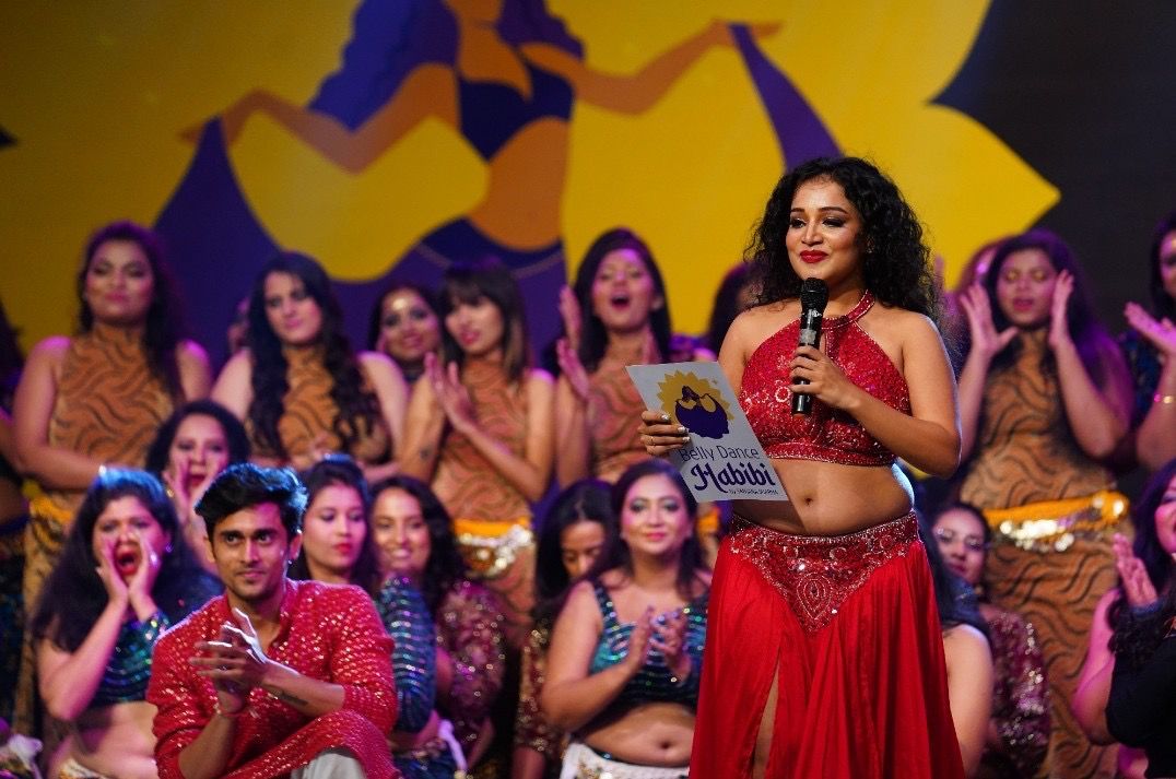 Sanjana Sharma's Mesmerising Belly Dance show set the stage on fire