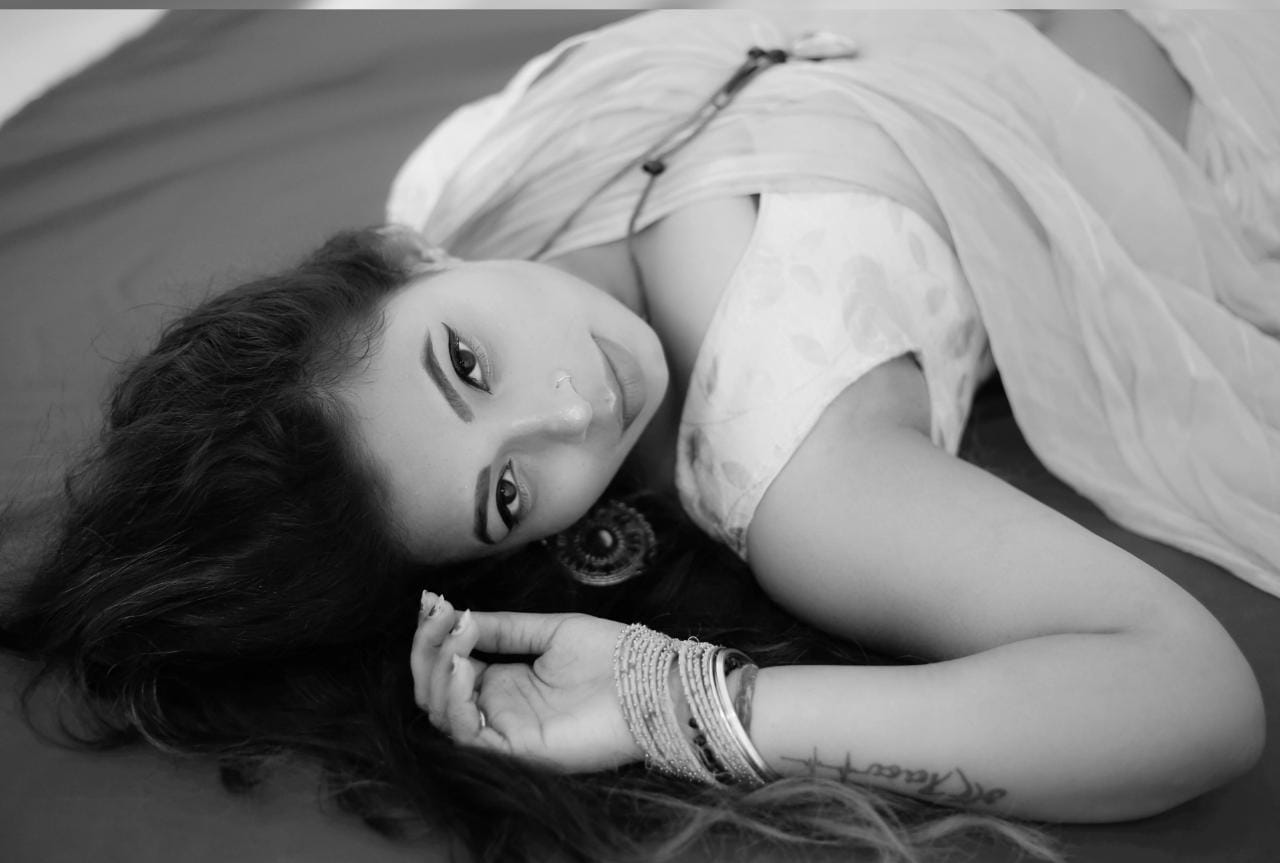 Actress Model Sonal Nishchal Beautiful Pics