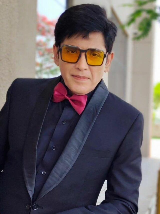 Actors talk about their spooky, fun-filled Halloween parties