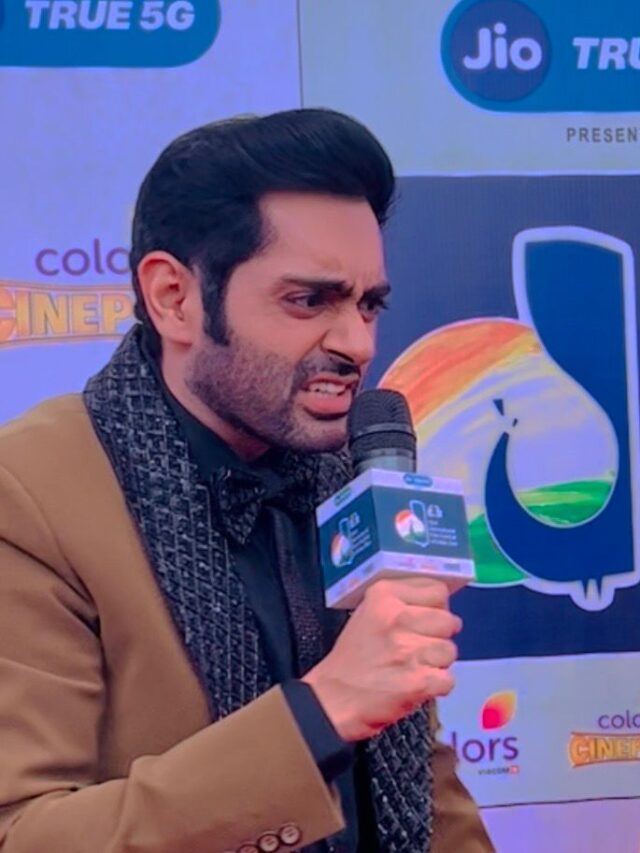 Karan Singh Chhabra  Brings all the action from the world of cinema at IFFI goa