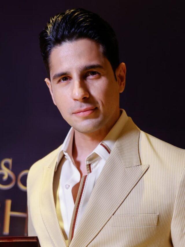 "Acting is my passion!" expresses Sidharth Malhotra on back-to-back awards!