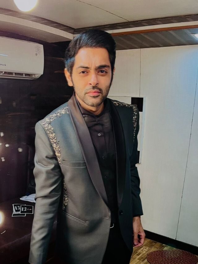 Karan Singh Chhabra wins hearts as a host in ITA Awards 2022, the actor shares inside stories