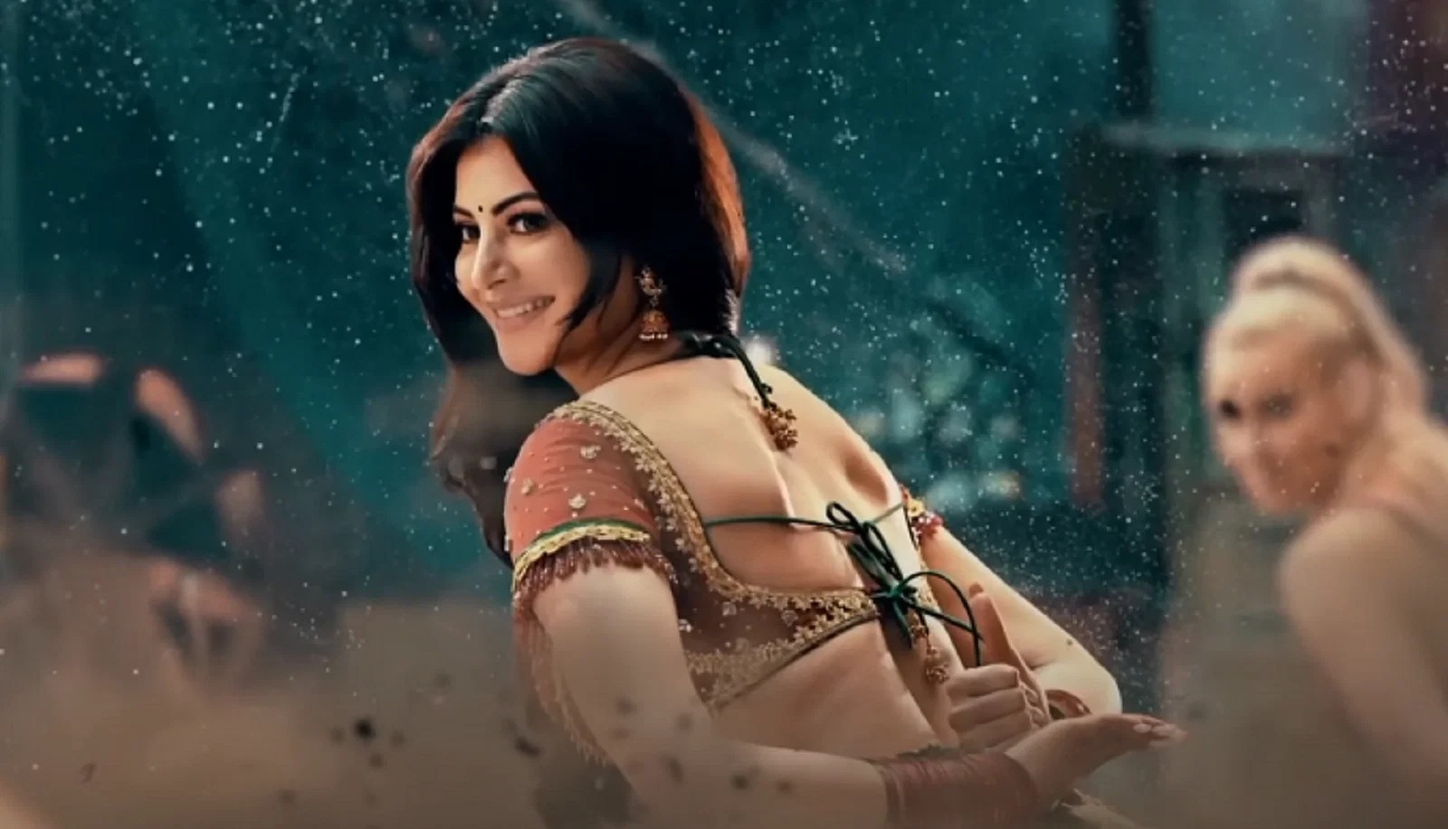 Urvashi Rautela charged ₹5 crores for 3-minute Special appearance in Chiranjeevi's Waltair Veerayya Boss Party song: Reports