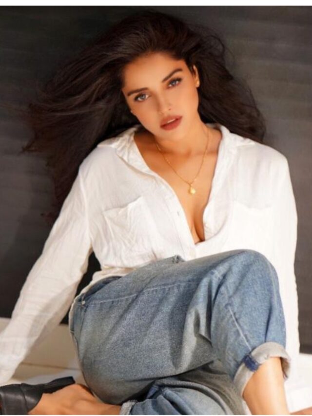 Pia Bajpiee Takes a trip down Memory lane ; Says She Loved eating gud or till ki chikki