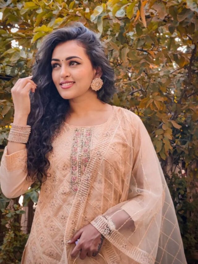 Sonu Chandrapal to be seen in comedy show, Professor Pandey Ke Paanch Pariwar, next!