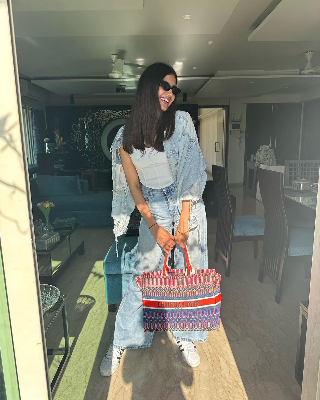 Kashika Kapoor looks radiant post her salon session before she heads to start shooting for her debut film with actor Anuj Saini