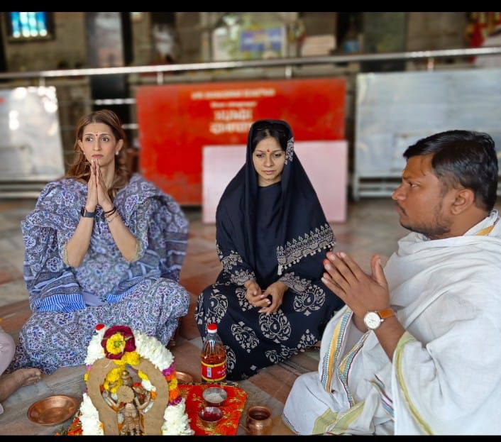 Tanishaa Mukerji Seeks Blessings At Shirdi Temple; Shares How much it means to her