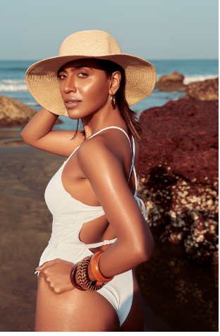 "Supermodel Priyanka Karunakaran Makes a Stunning Acting Debut in 'Chor Nikal Ke Bhaga'"