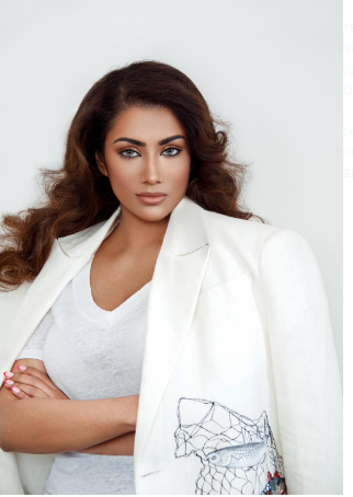 Gen Z Actor and Supermodel Ishita Gupta blocks Kangana Ranaut on Twitter...