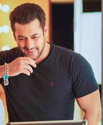 Salman Khan Opens Up About People's Reaction to His Song 'Naiyo Lagda' from Upcoming Film 'Kisi Ka Bhai Kisi Ki Jaan'