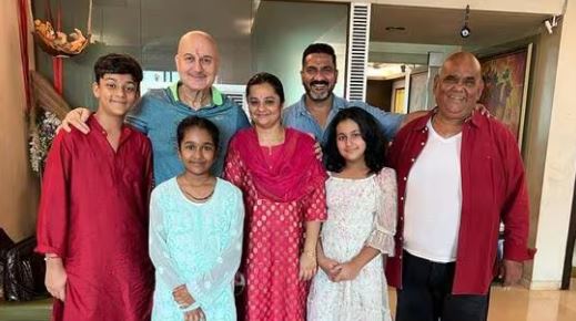 Remembering Satish Kaushik: Family and Friends Honor the Late Actor-Filmmaker on His First Birth Anniversary