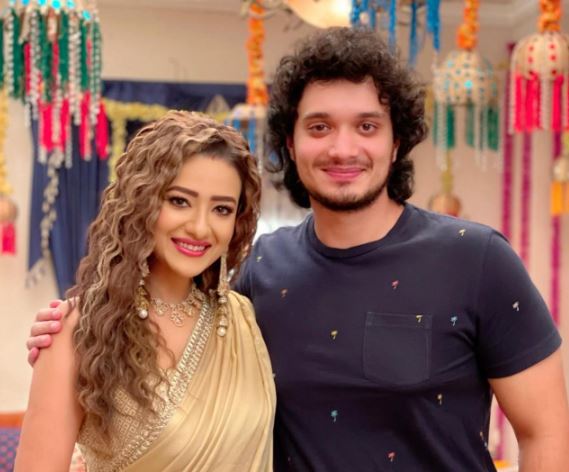 Madalsa Sharma, the popular television actress and daughter-in-law of legendary actor Mithun Chakraborty, recently expressed her excitement for the upcoming debut of her brother-in-law, Namashi Chakraborty.