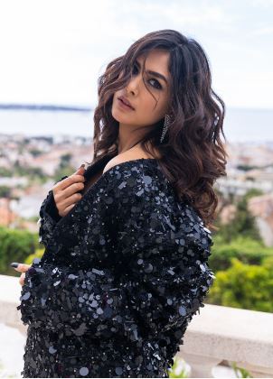 Mrunal Thakur's Chic Glamour Takes Center Stage with her Casual Look at Cannes