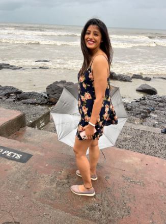 The Charm of Monsoon: Sanchita Banerjee's Love for 'Chai and Pakoda'