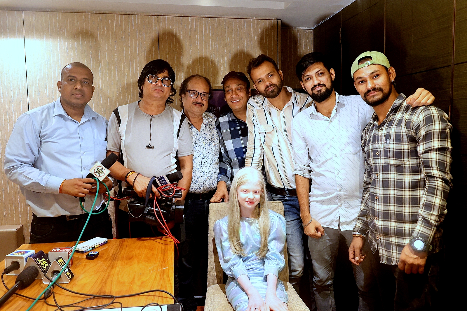 Only 11 year old girl Syna Shah created sensation in the music world with her singing