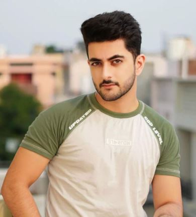 Junooniyatt: A Tale of Passion, Friendship, and Musical Love