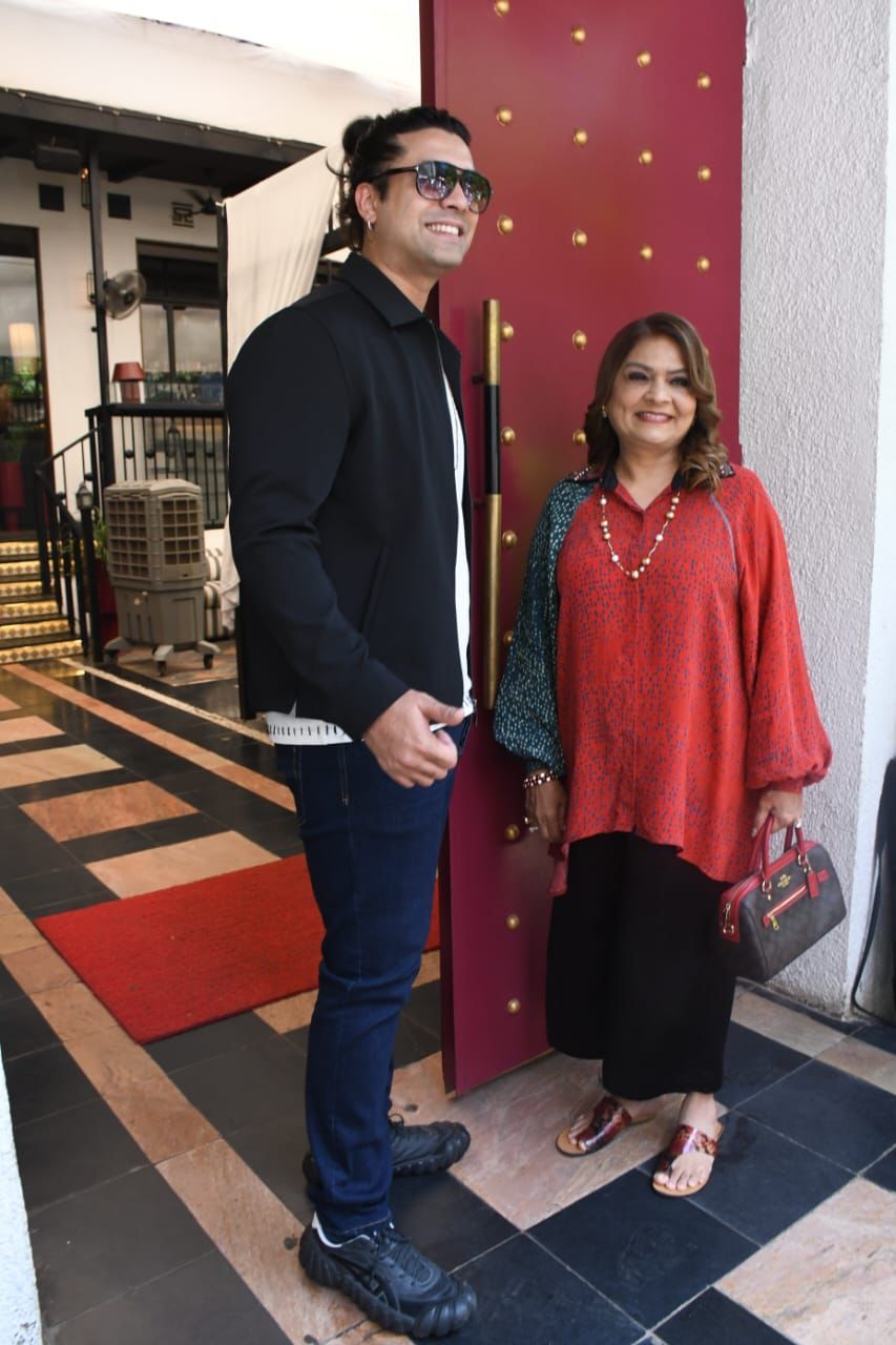 Singer Jubin Nautiyal's Lunch Meeting with Sima Taparia Sparks Speculation