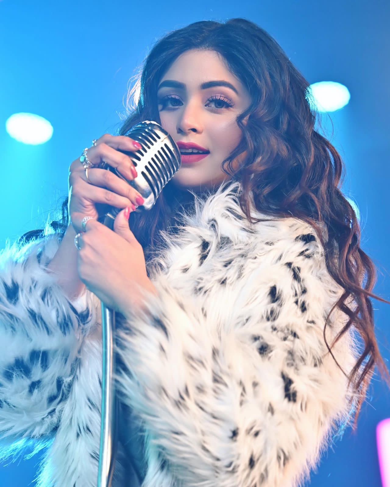 Ritabhari Chakraborty Shines in 'Time' Music Video: A Mesmerizing Collaboration with Nikhita Gandhi