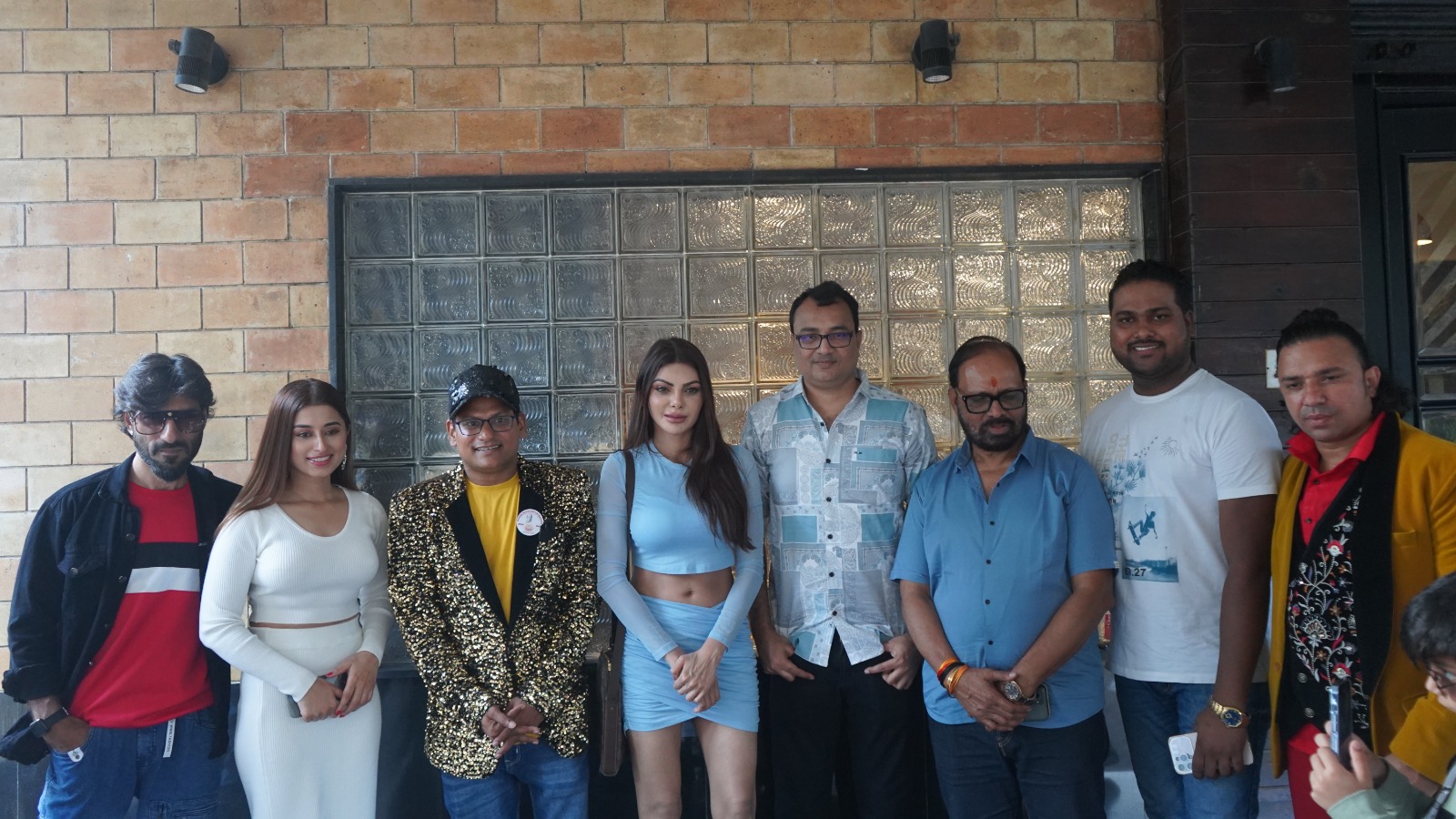 Kalyanji Jana Shines in "Teri Aankhon Ka Andaaz": A Musical Journey Beyond Borders