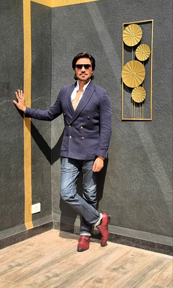 Trailer of Gaurav Chopra's Upcoming Movie 'Lakeerein' to be Released by Honourable Governor of Uttar Pradesh Mrs. Anandiben Patel