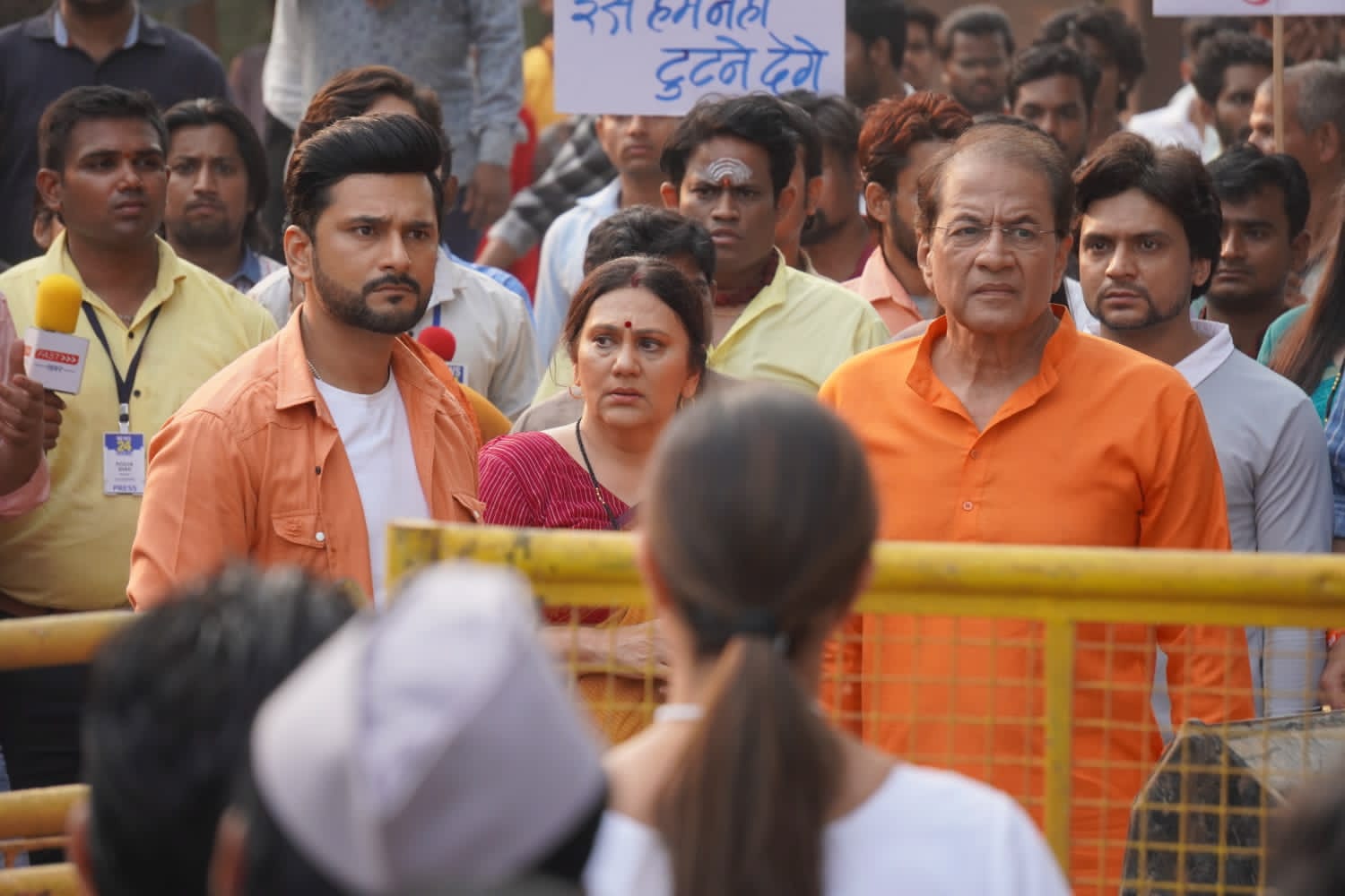 Actor Arun Govil's Dedication Shines During Injury on Set of 'Notice' Film