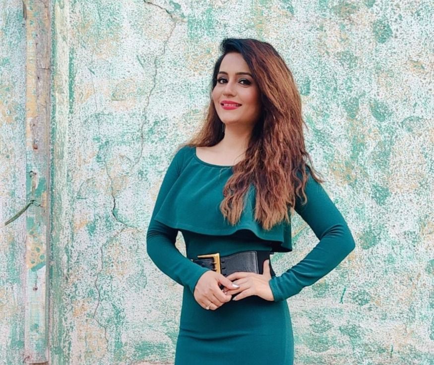 Charrul Malik Discusses the Impact of Technology, Social Media, and Opportunities on Stress