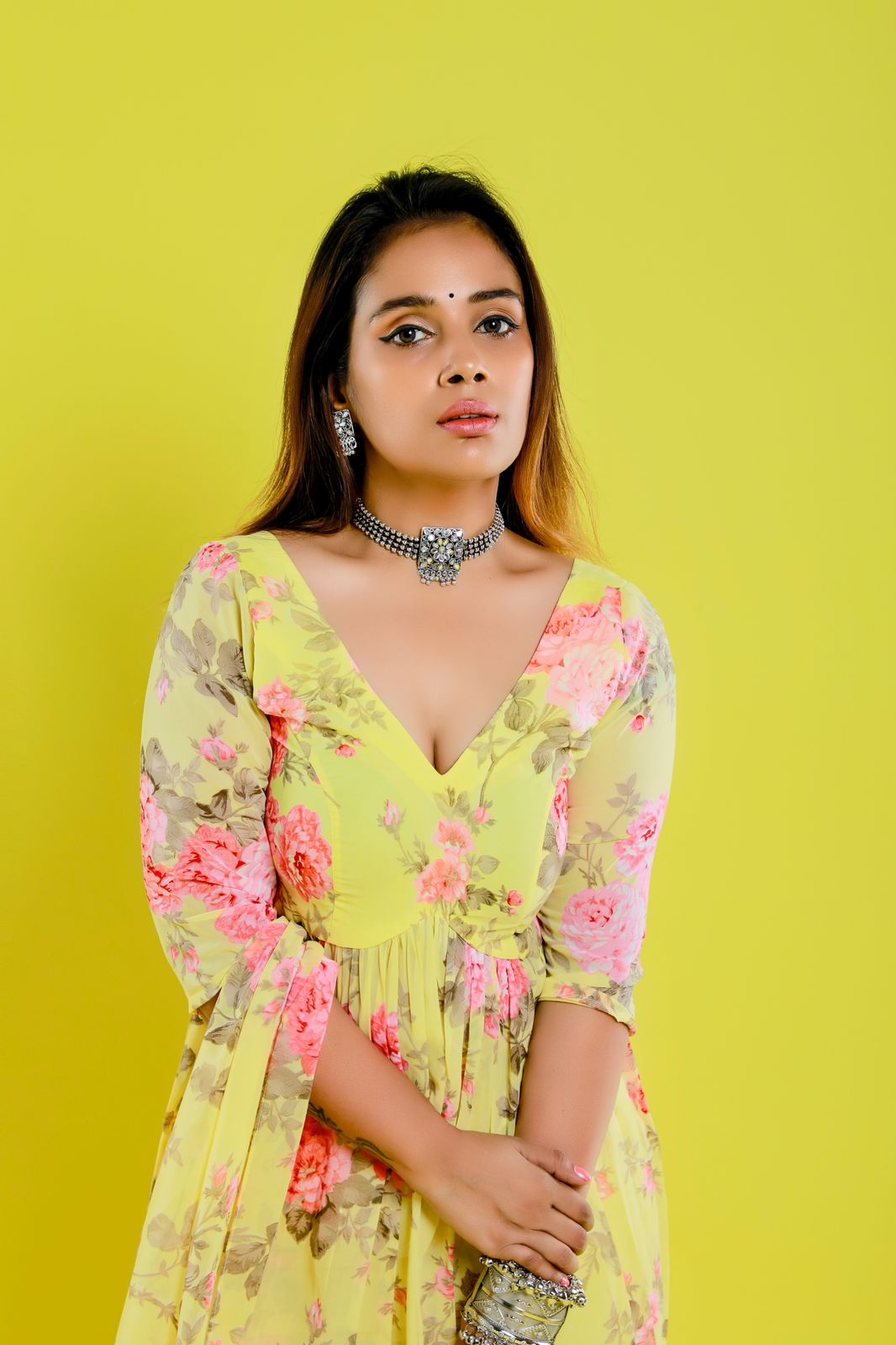 In Pics: Get some festive fashion cues from the charming and effervescent Veronica Vanij