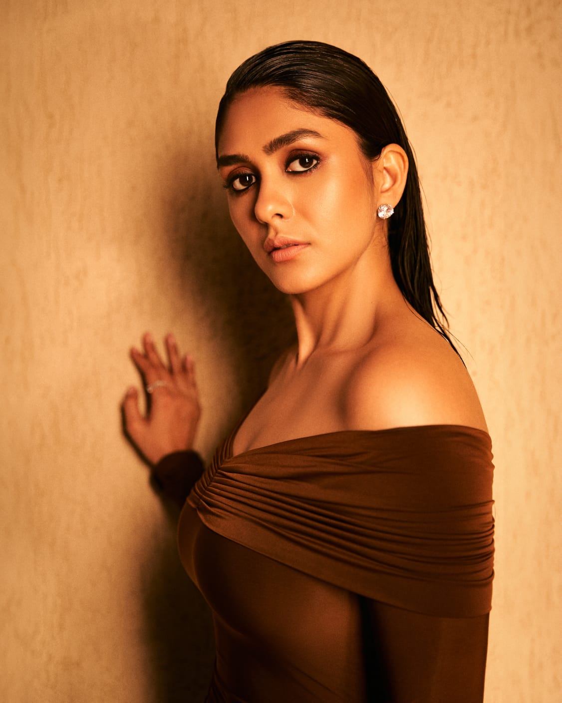 Mrunal Thakur Breaks Gender Norms in Pippa: A Pivotal Role in a War Drama