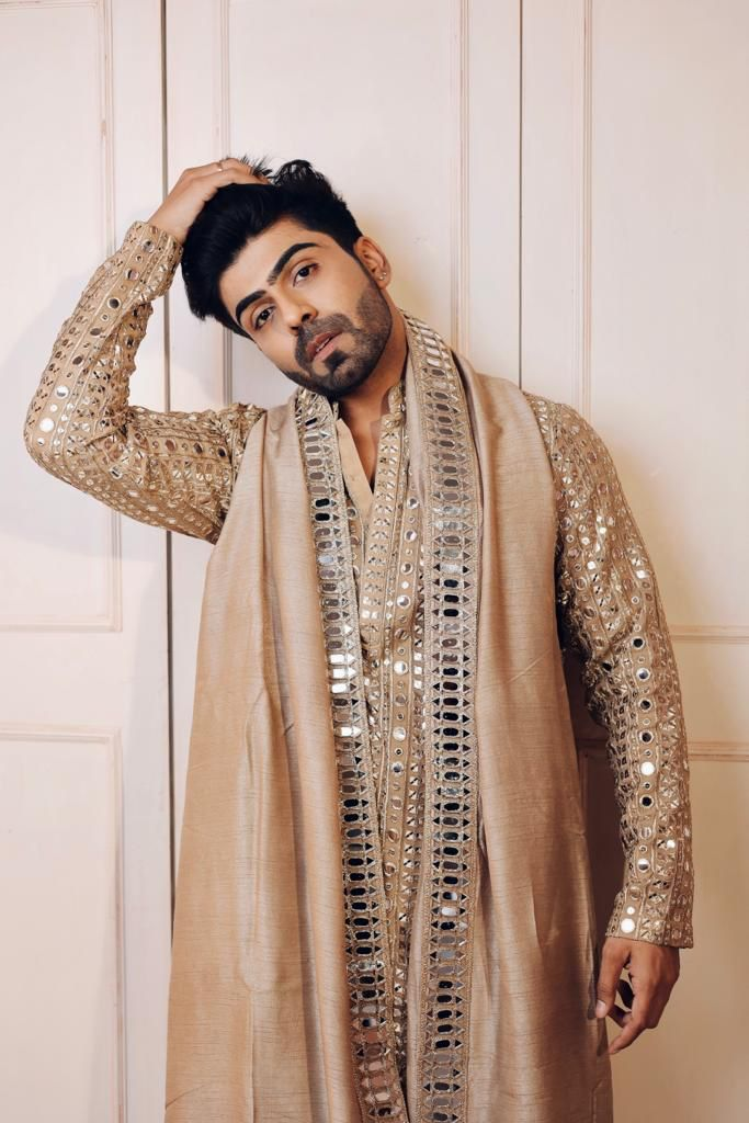 Revolutionizing Men's Fashion: Akash Choudhary's Indo-Fusion Journey Inspired by Kareena Kapoor Khan