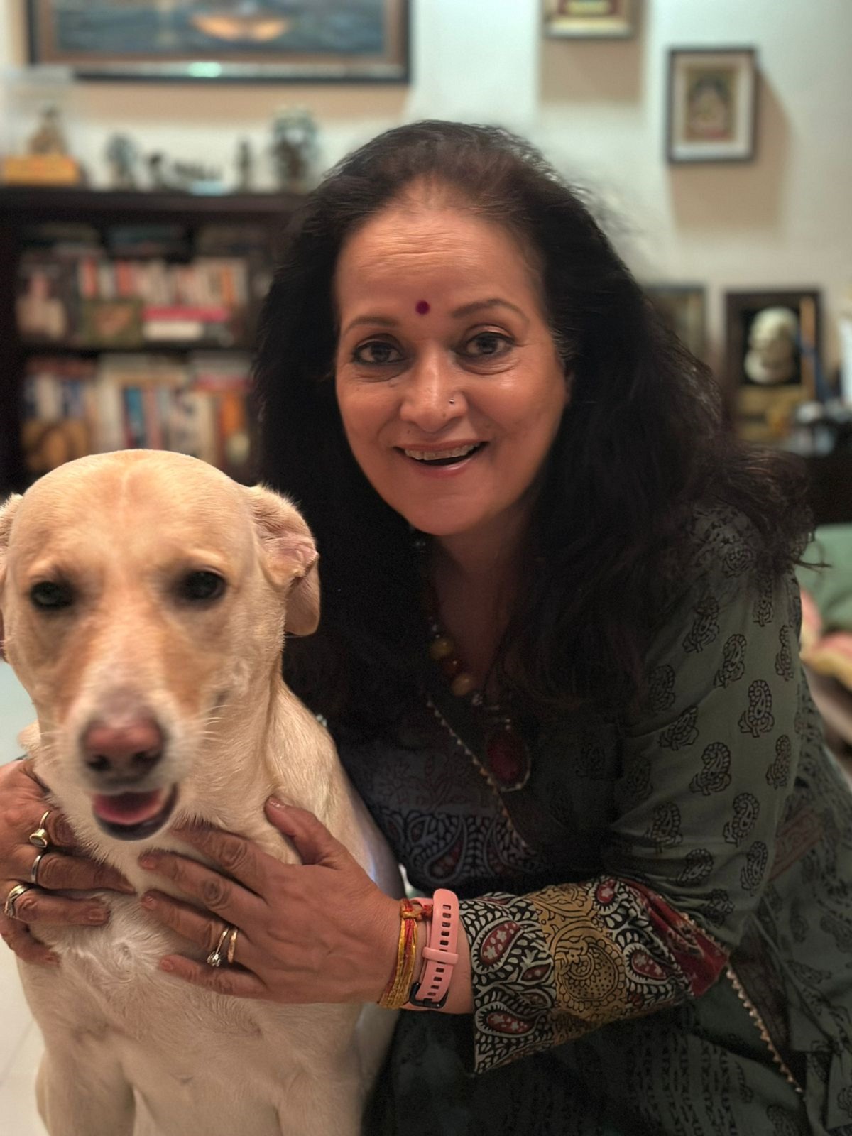 Himani Shivpuri's Paw-Positive Initiative on the Sets of "Happu Ki Ultan Paltan"