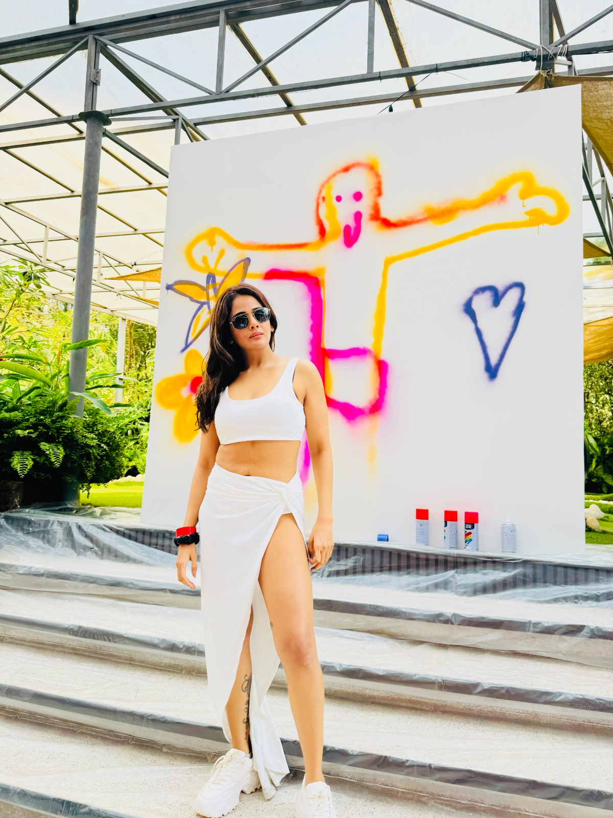 Parul Yadav weaves her magic in white, had a 'ball of a time' playing Holi this year