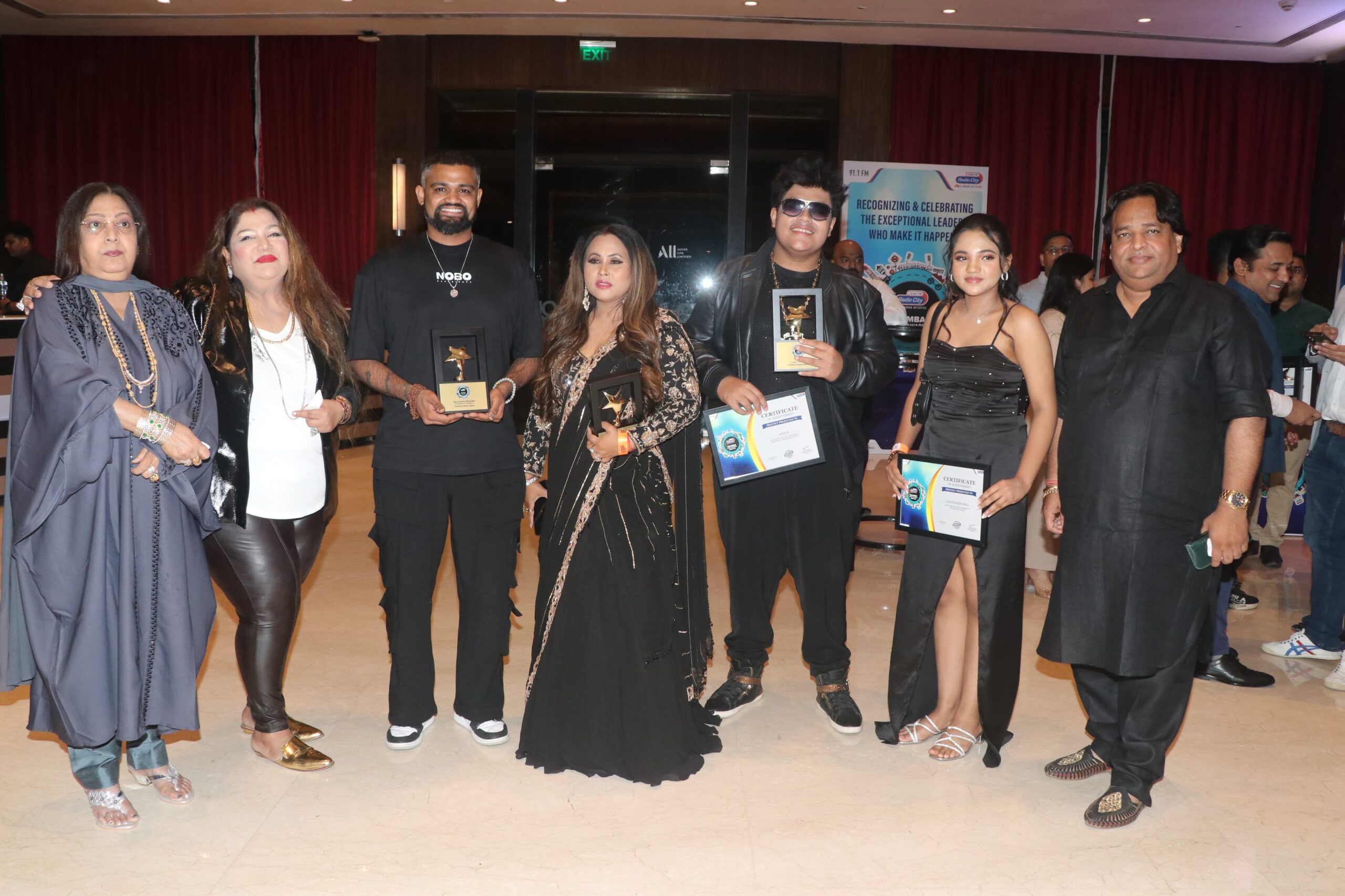 Manndakini Bora Receives Prestigious Award for Devotional Song "Jai Siya Ram" at Radio City Music Icon Awards