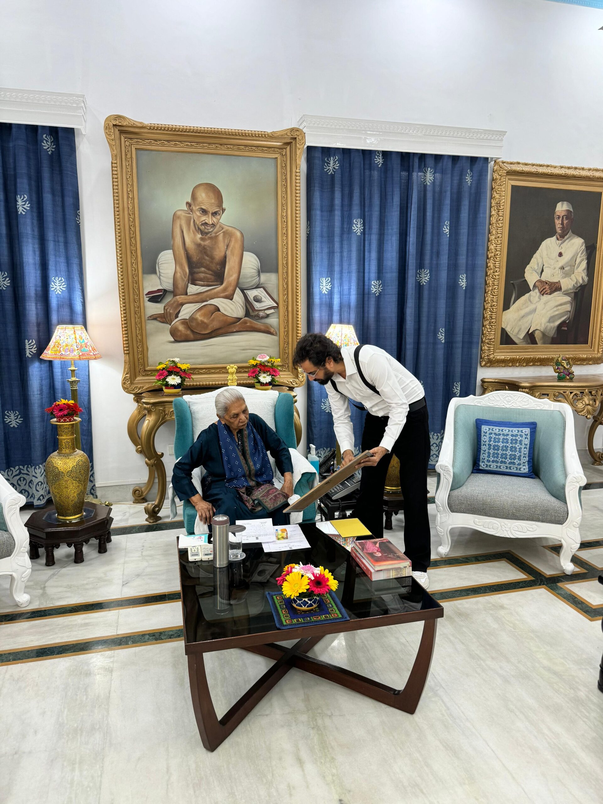 Big Honour: Actor & entrepreneur Jay Patel meets Honourable Governor of Uttar Pradesh, Anandiben Patel, receives blessings and appreciation for his stupendous work as Shyamji Krishna Varma in 'Swatantra Veer Savarkar'