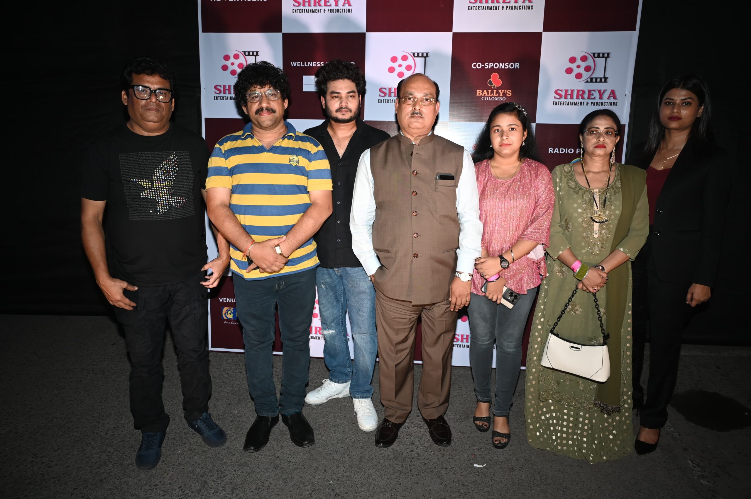 The evening saw the presence of Harshdeep Kaur,Vishal Jethwa,Ashi Singh, Shweta Khanduri, Soniya Birje, Ankit Tiwari, Jayvijay Sachan, DJ Raamji, Manish Jain.