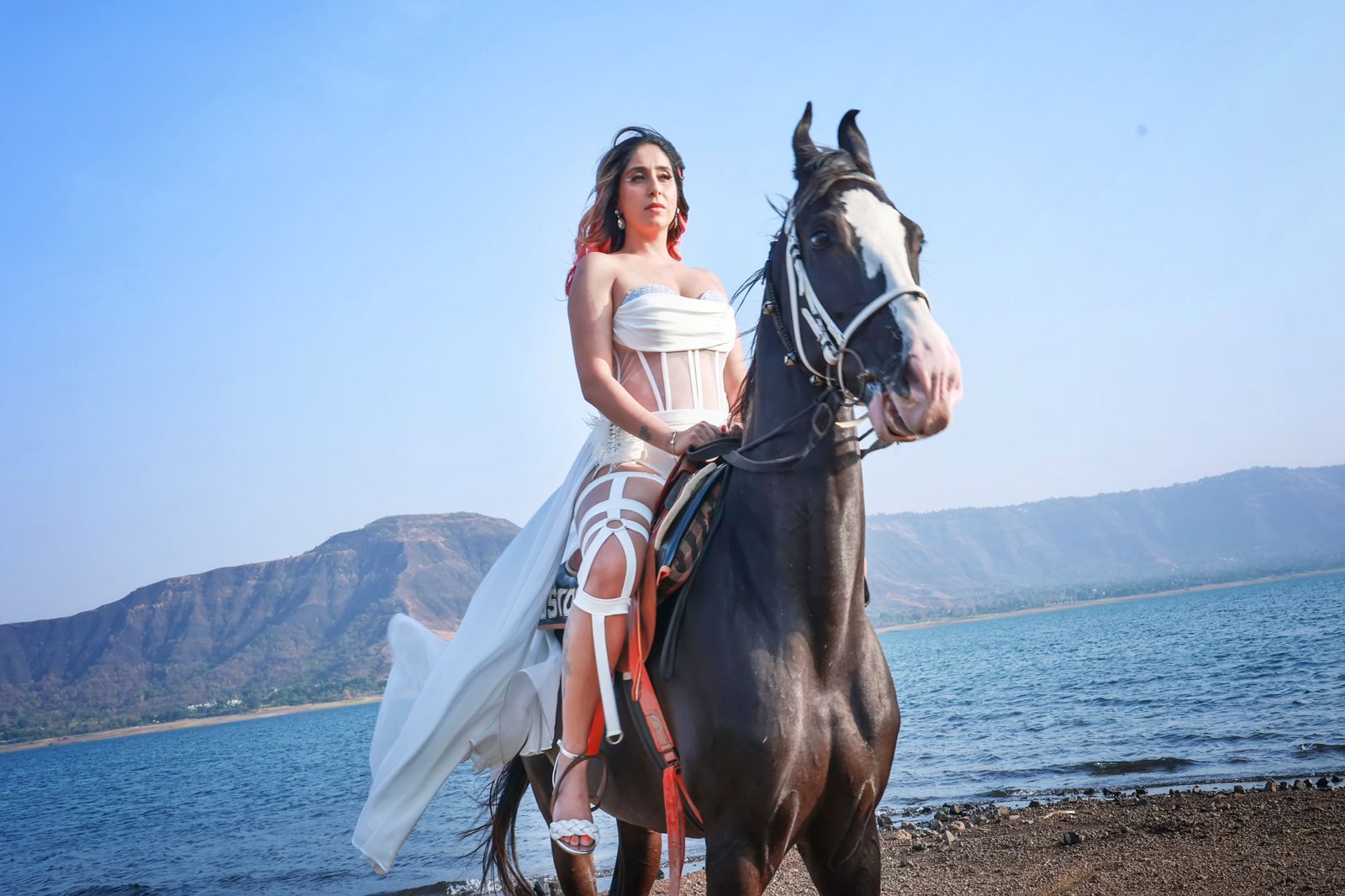 Neha Bhasin's much-anticipated song 'Furqat' is now out, fans love everything right from the music to her stunning costumes & locations.