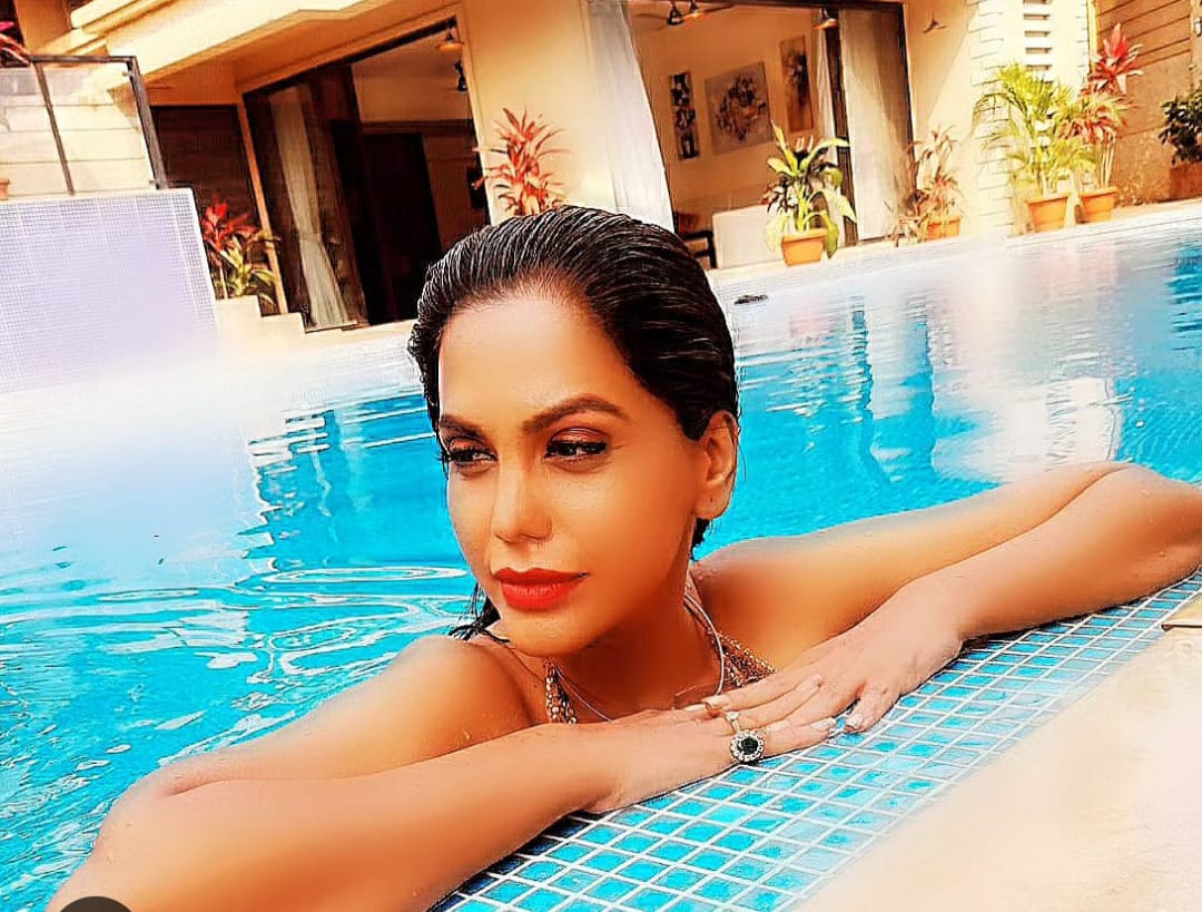 Natasha Suri is grateful for the love and appreciation received for her performance in latest movie Tipppsy