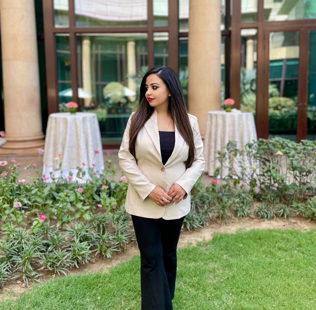 Genia Chadha: From Journalist to Social Media Influencer, The Inspiring Journey