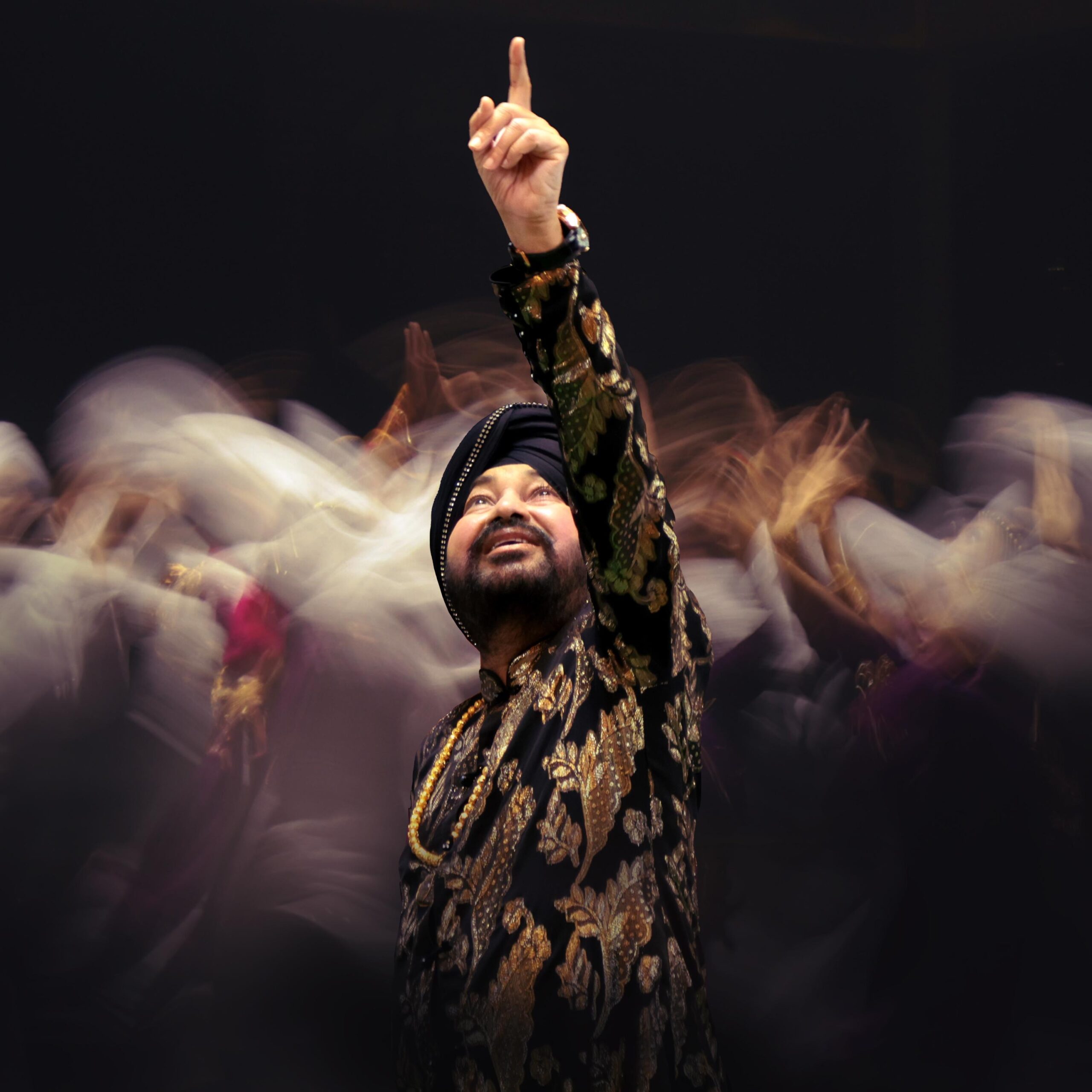 *Daler Mehndi Unveils "Ankhiyan Te Ja Ladiyan"