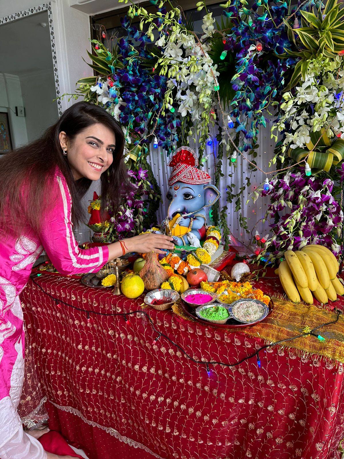 Madhurima Tuli celebrates Ganesh Chaturthi at her home after 6 years, the internet is melting seeing the viral adorable photos