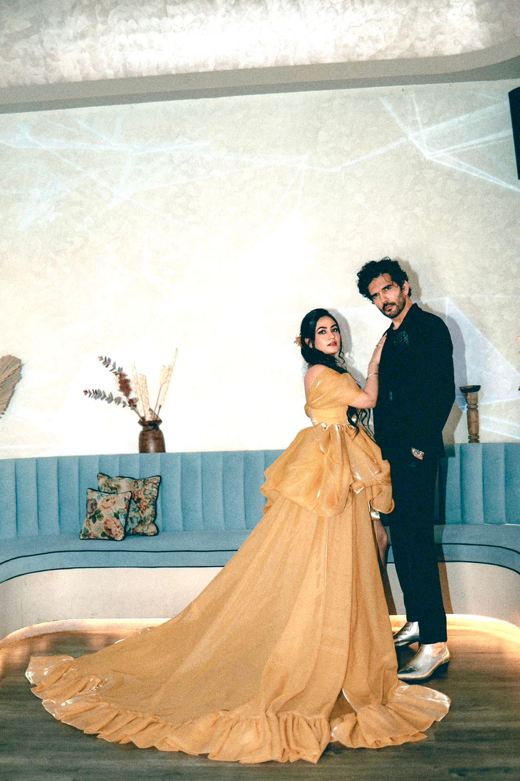 Raviraa Bhardwaj and Taher Shabbir's Romantic Music Video Aakhri Hadd Wins Hearts