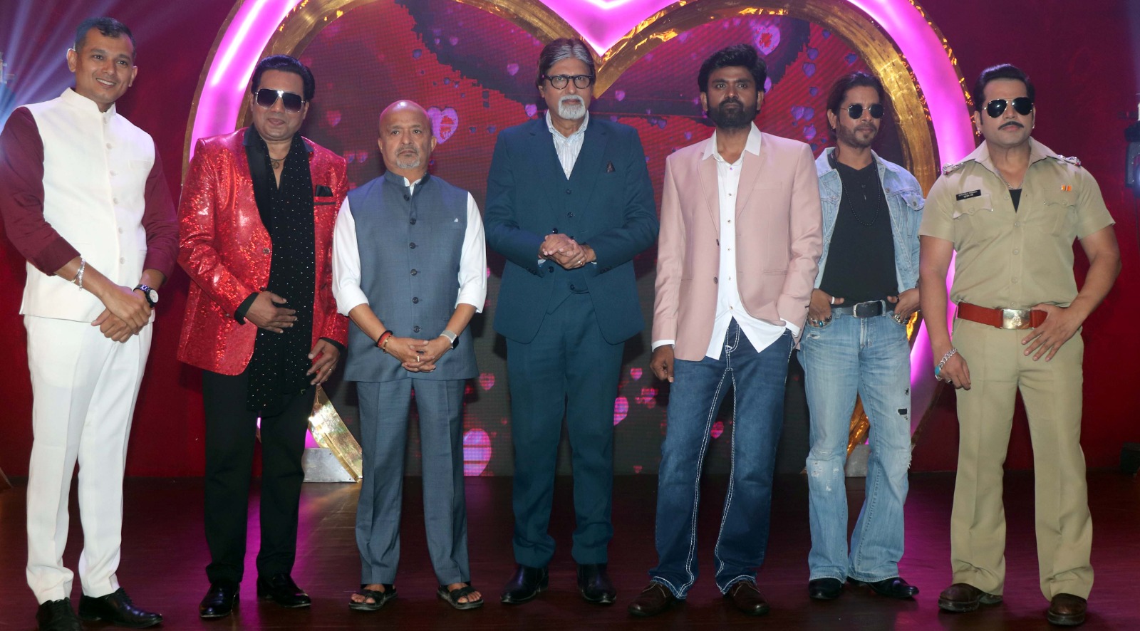 Romantic Song from Hindi Film "Sapna – A Run of Love" Shot on Santosh Mijgar and Niharica Raizada at Bollywood Park, Film City