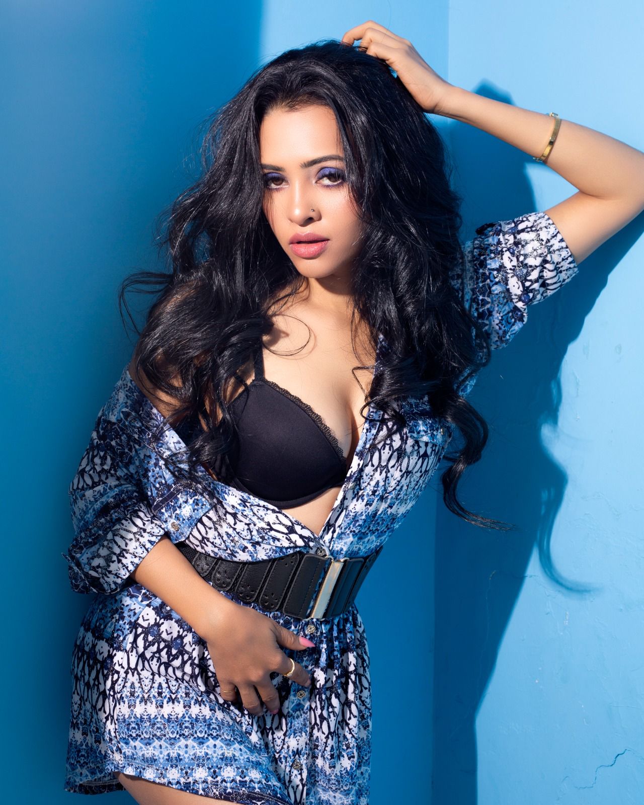 Geet Shah's music video song 'Aisi Saja' is releasing on the new year.