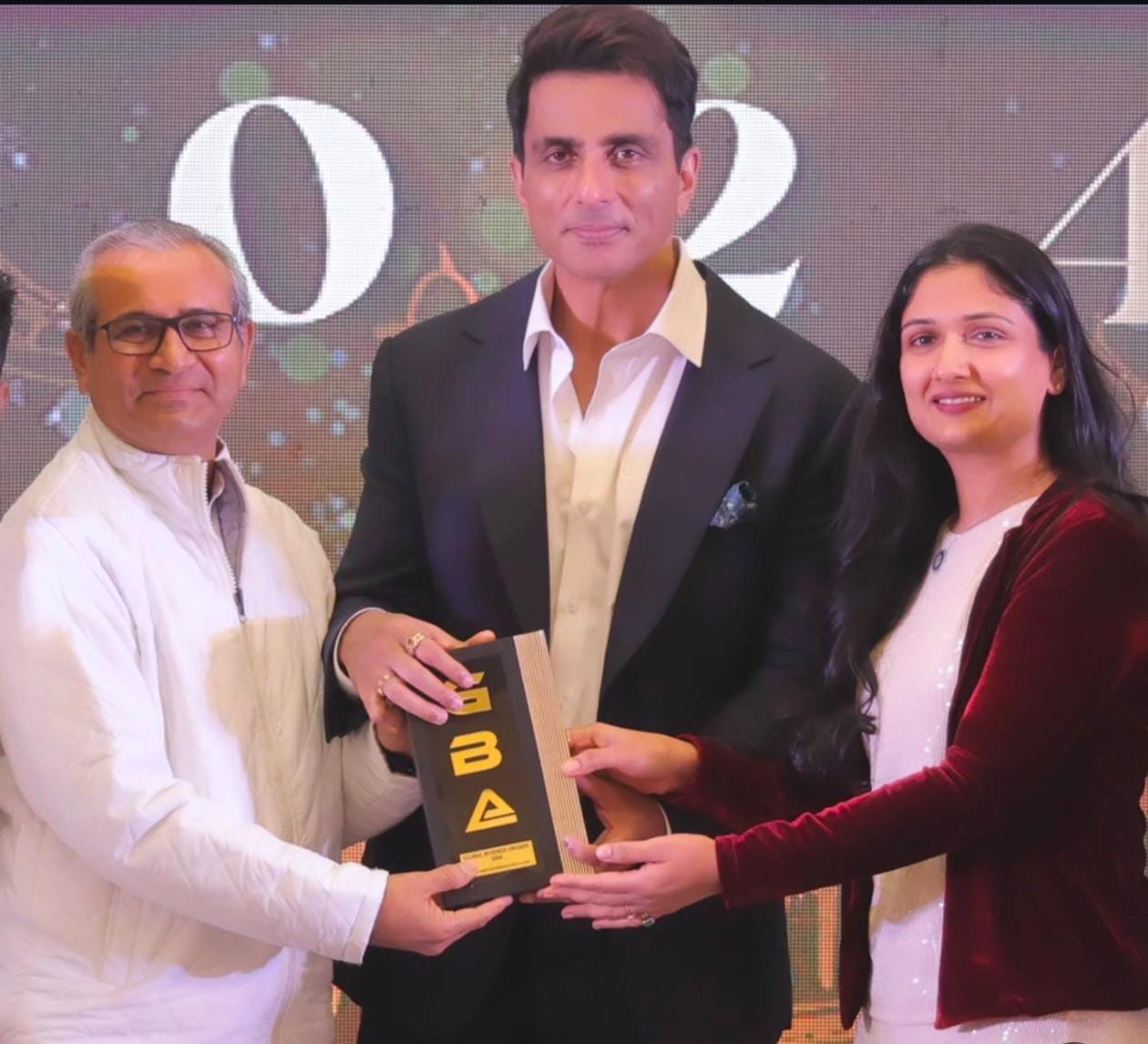 Fangirl moment for actress Eesha Agrawal with Sonu Sood